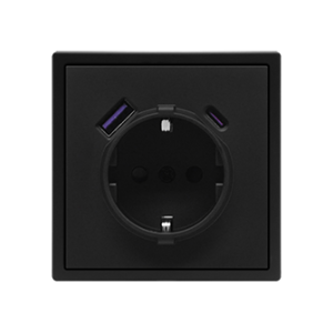 EU Socket with USB A+C 20W Black