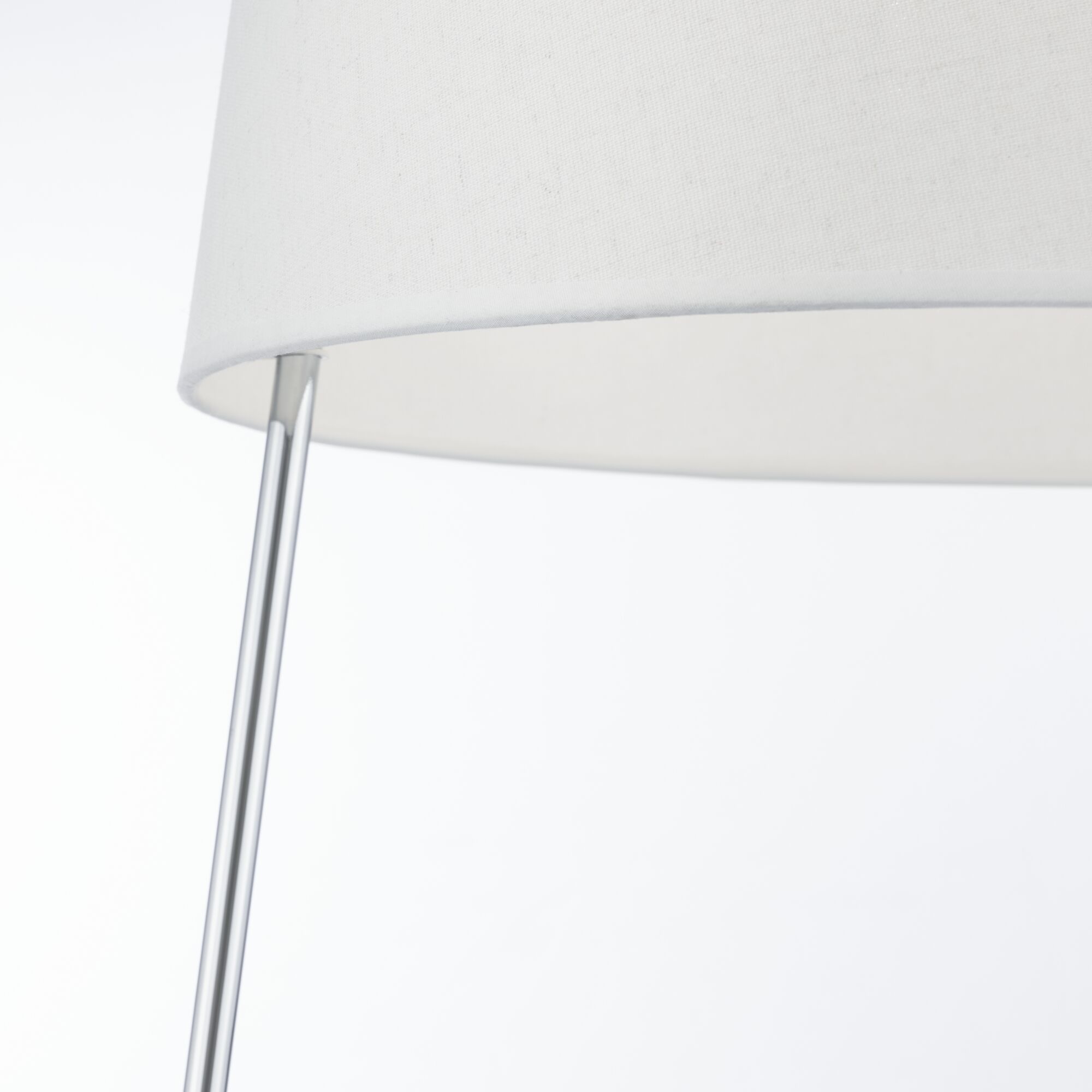 Напольный светильник (торшер) Bergamo E27х1 60Вт Напольный светильник (торшер) Maytoni MOD613FL-01W — изображение 2