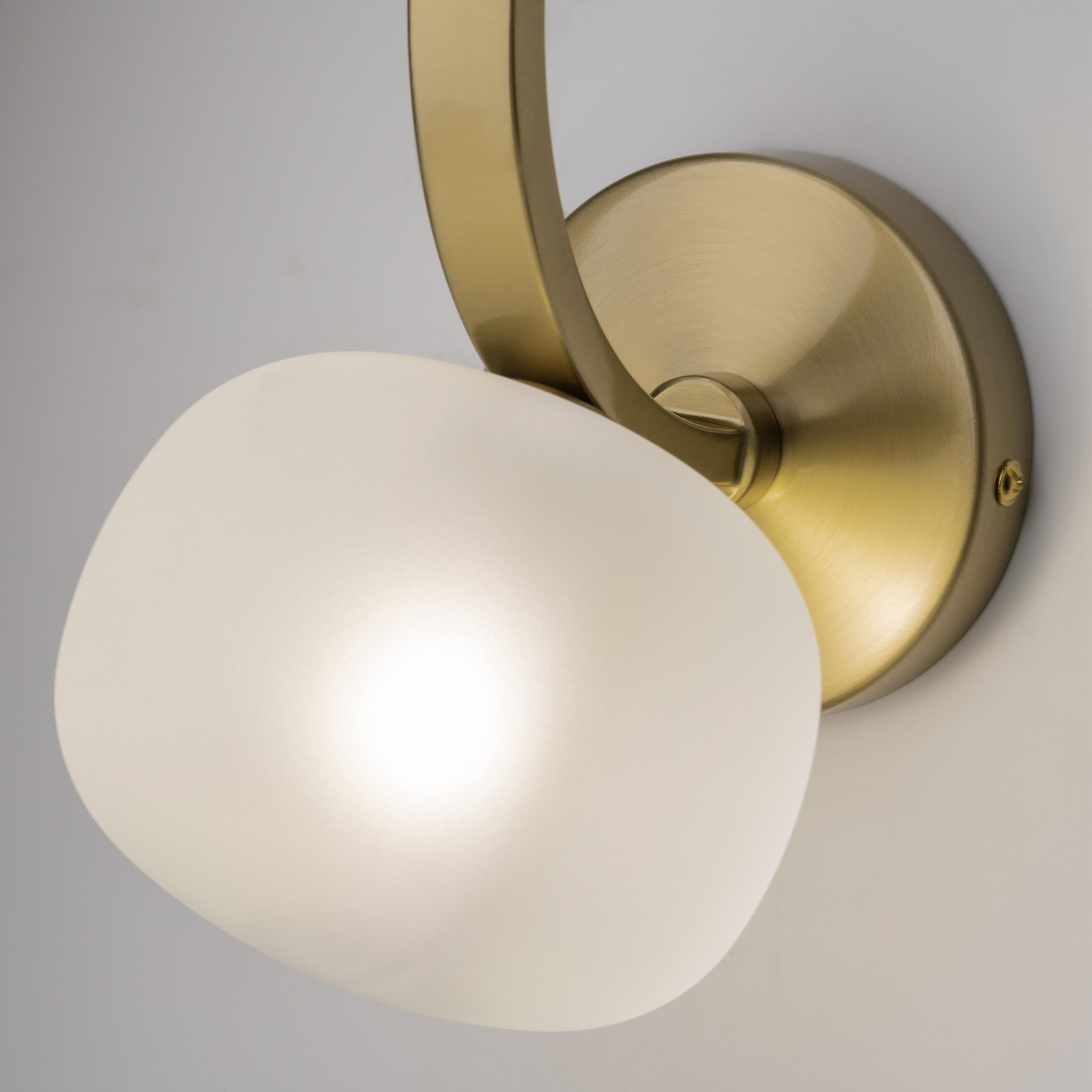 Настенный светильник (бра) Freya FR5444WL-02BS — изображение 3