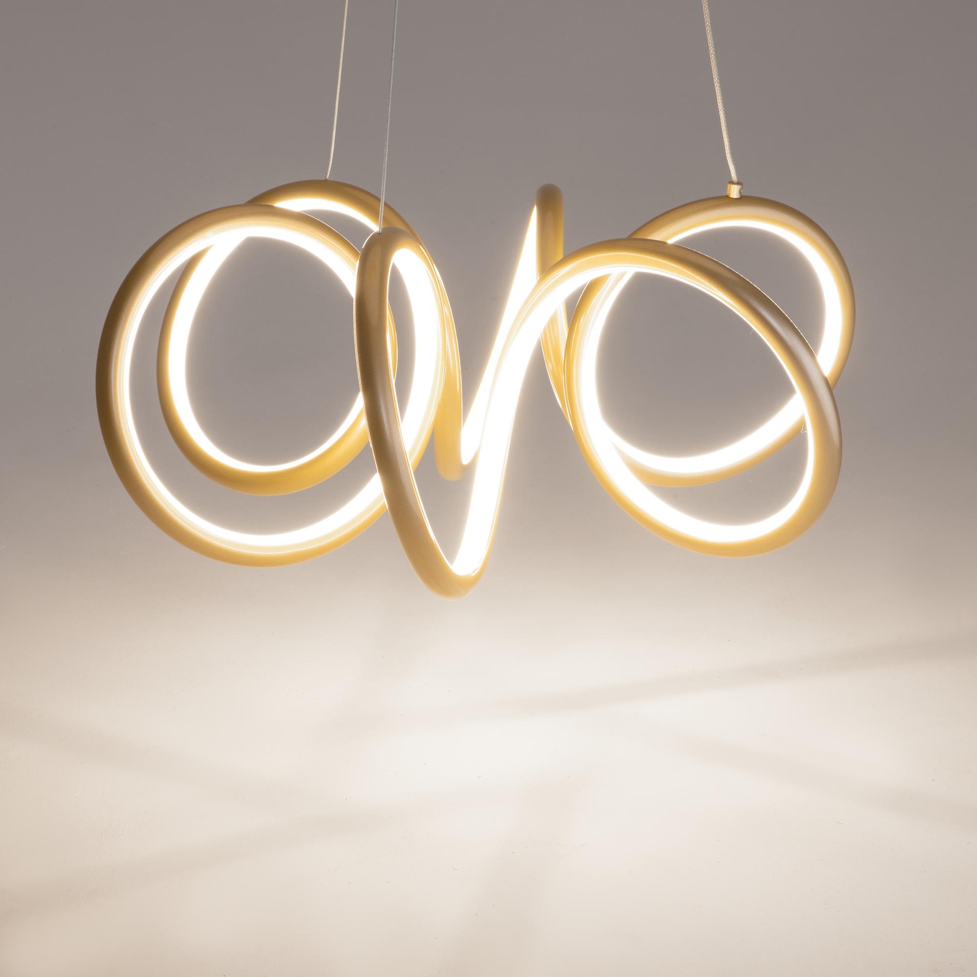 Подвесной светильник Curve 2600-3500К 52Вт Подвесной светильник Maytoni MOD241PL-L60BSK — изображение 4