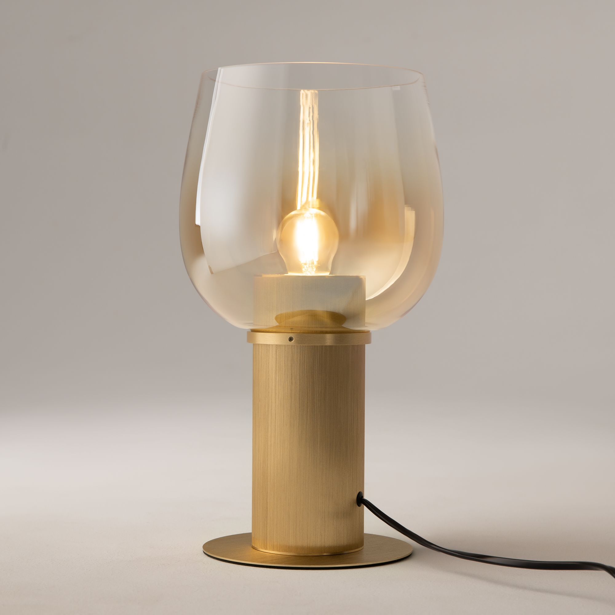 Настольный светильник Smart Casual E27х1 Настольный светильник Maytoni MOD414TL-01G — изображение 2