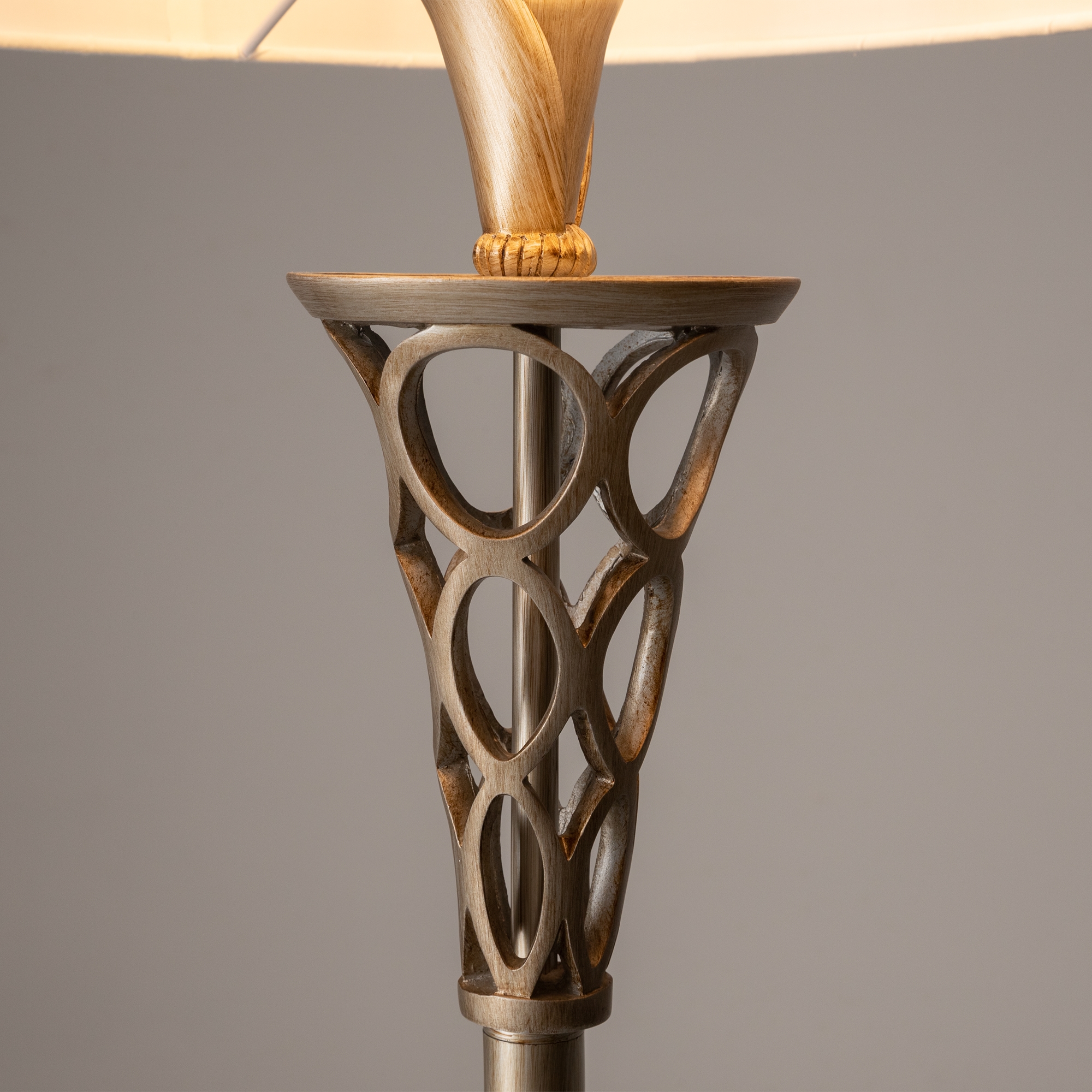 Напольный светильник (торшер) Lillian E27х1 100Вт Напольный светильник (торшер) Maytoni H311-FL-01-G — изображение 2