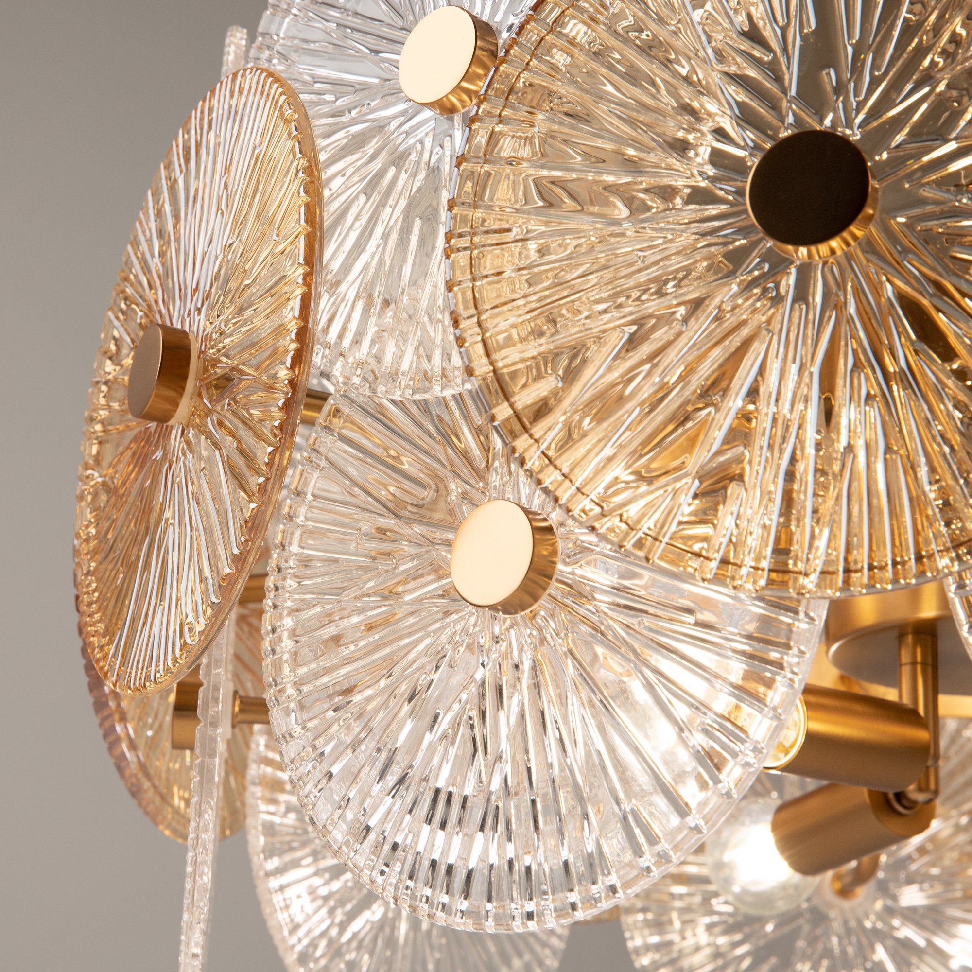 Подвесной светильник Aster E14х8 Подвесной светильник Maytoni MOD007PL-08G — изображение 3