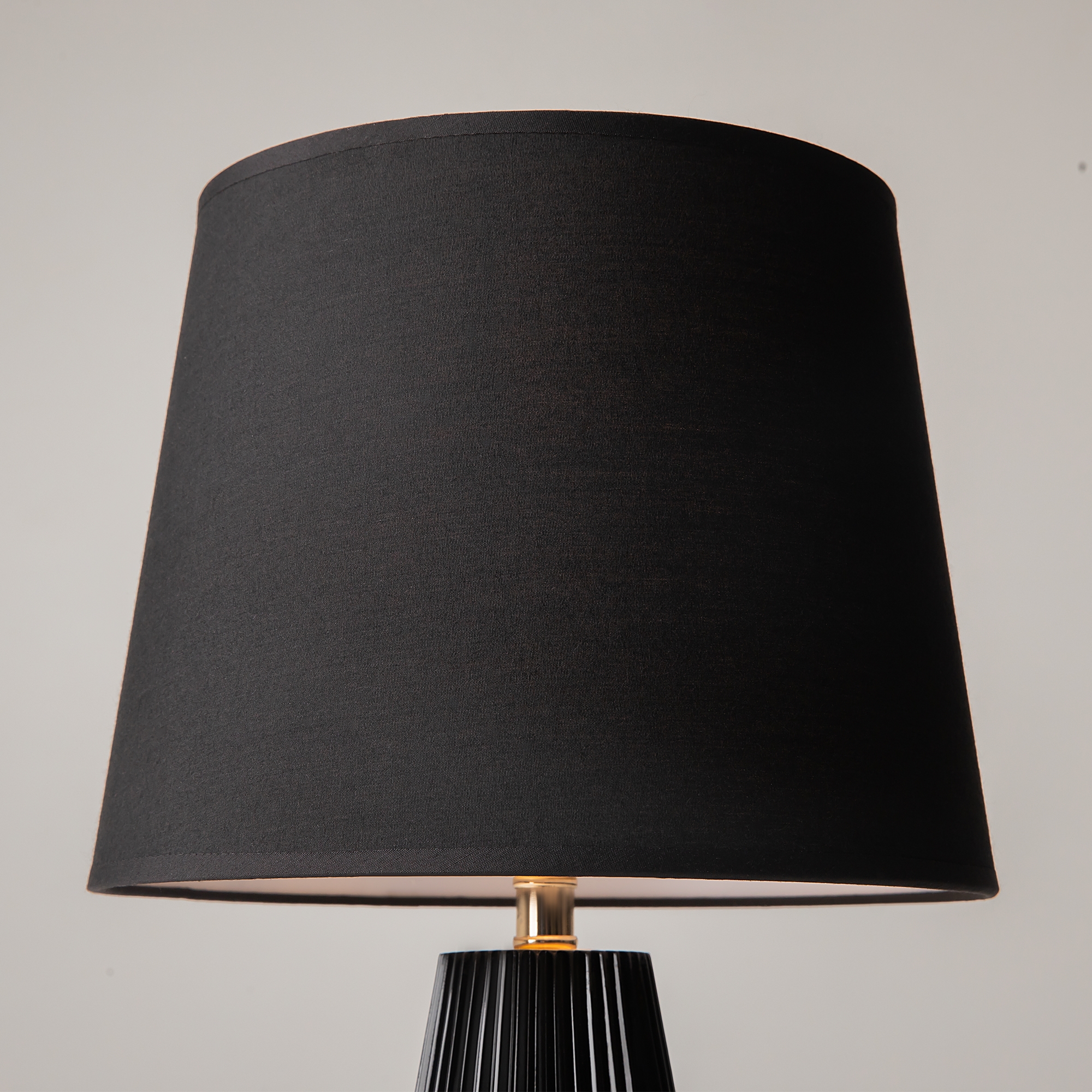 Настольный светильник Calvin Table E27х1 60Вт Настольный светильник Maytoni Z181-TL-01-B — изображение 2