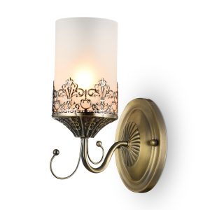 Нарядные и элегантные светильники — прекрасное решение для интерьеров в классическом стиле. Металлическая арматура окрашена в бронзовый цвет