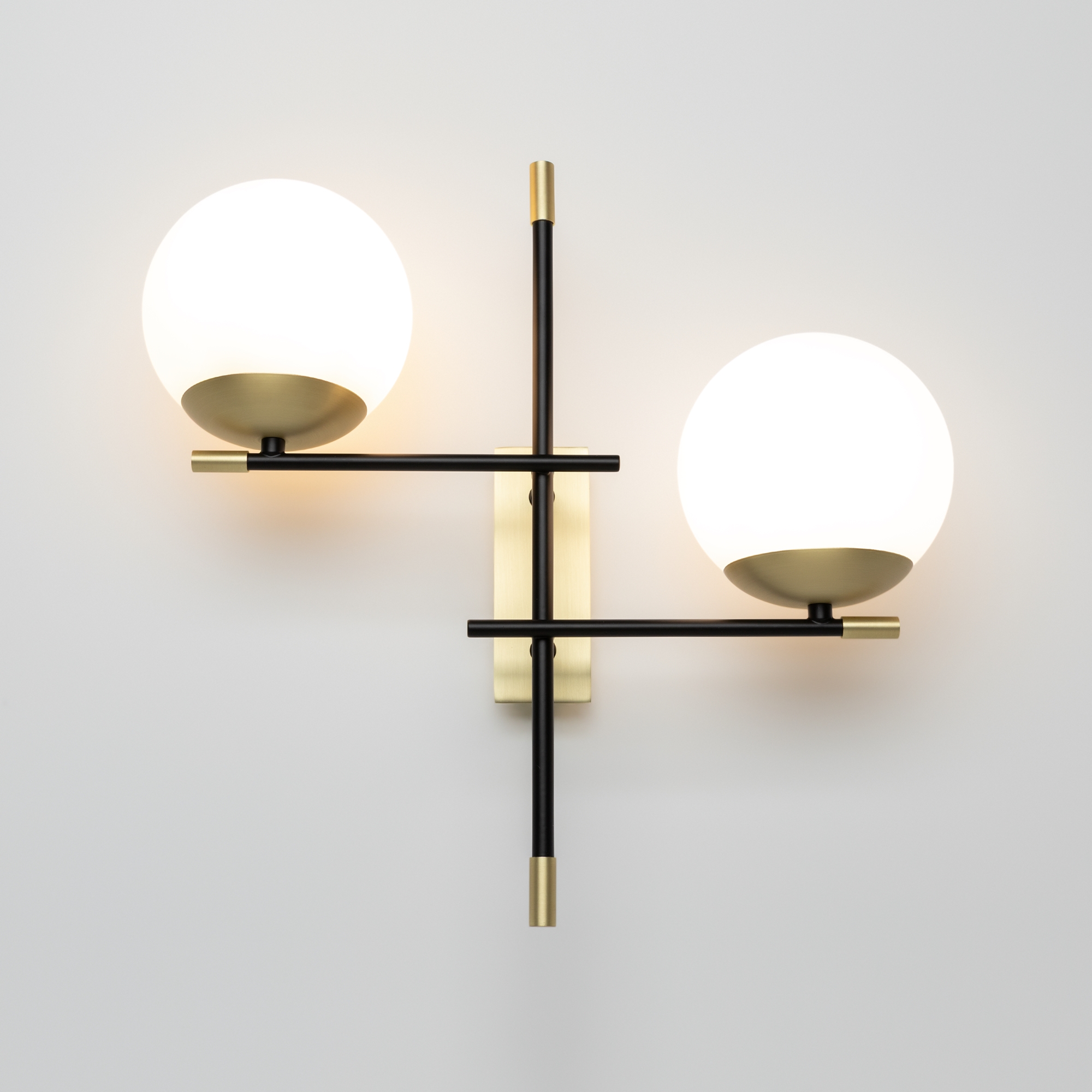 Настенный светильник (бра) Nostalgia E14х2 40Вт Настенный светильник (бра) Maytoni MOD048WL-02G — изображение 4